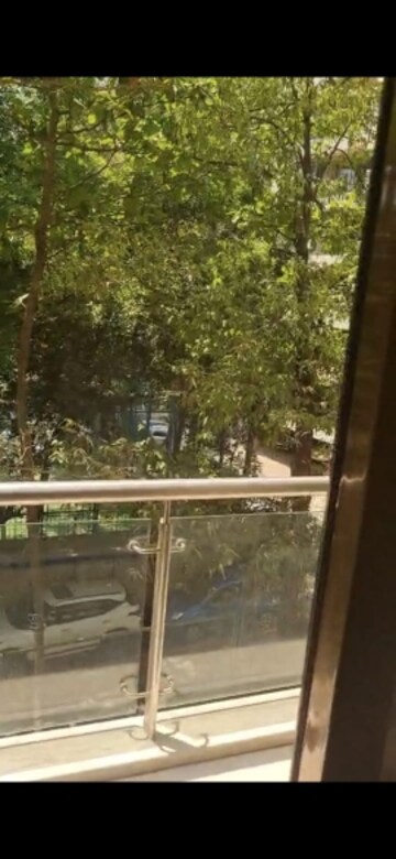  3.5 BHK Apartment at Bandra West – for Rent