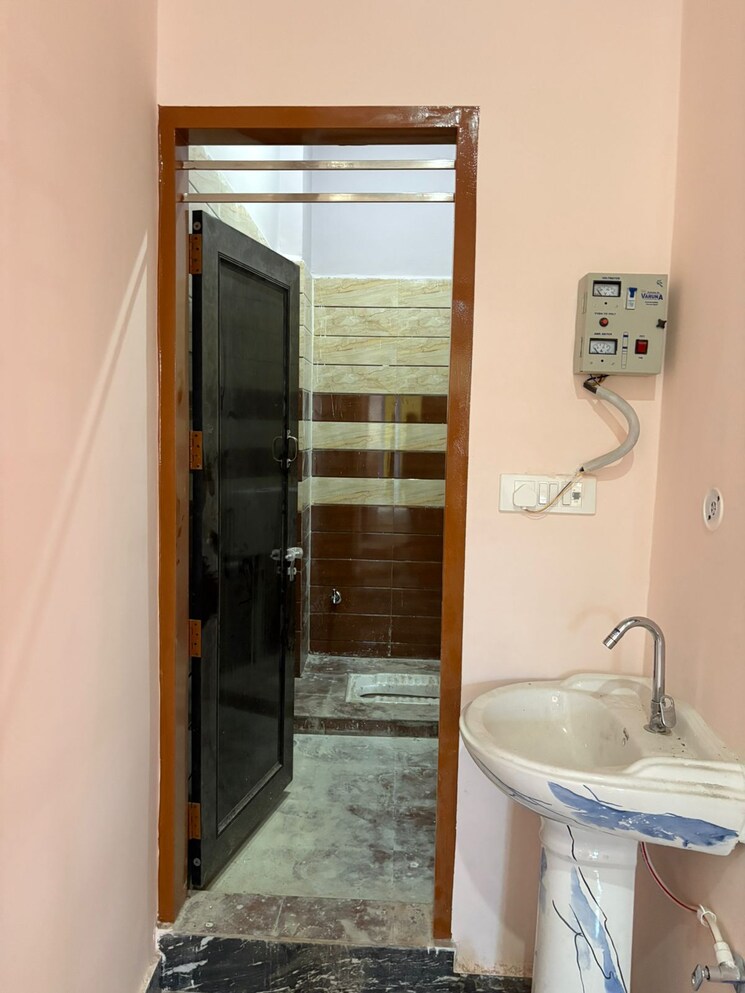 Bathroom, sitapur road 1 Bedroom 600 Sq.Ft. Independent House In Sitapur Road Lucknow 8807551