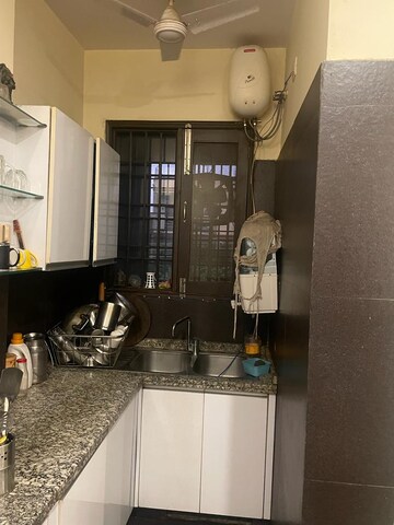 Kitchen in 3 BHK Builder Floor at DLF Atria, Dlf Phase ii – for Rent
