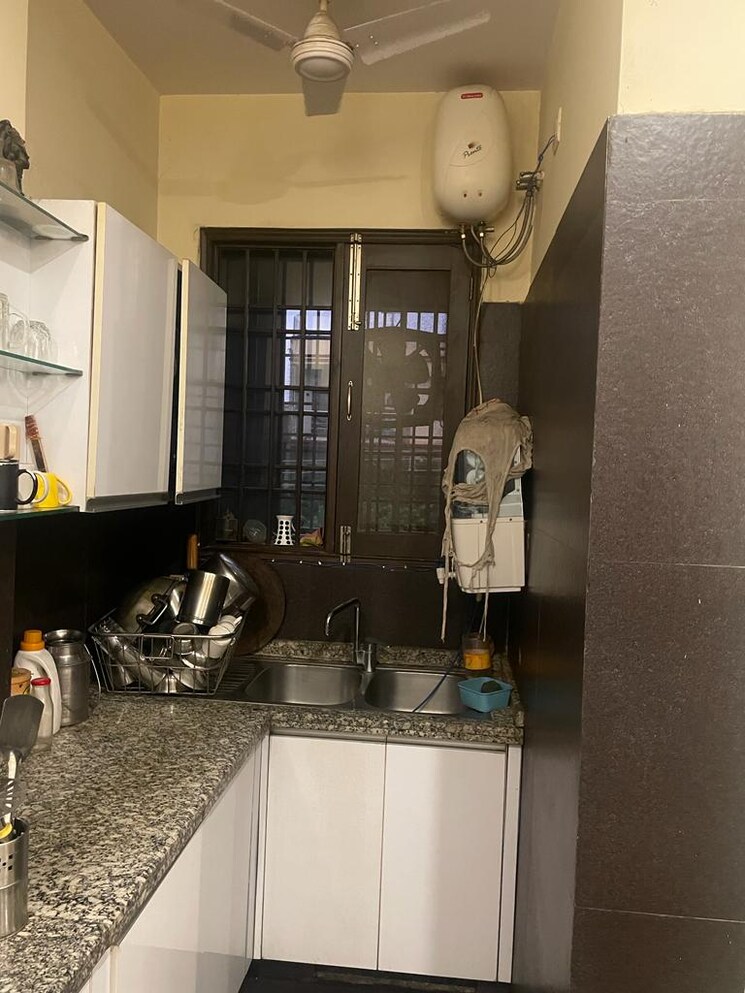 Kitchen, dlf-atria 3 Bedroom 300 Sq.Yd. Builder Floor In Dlf Phase ii Gurgaon 8807585