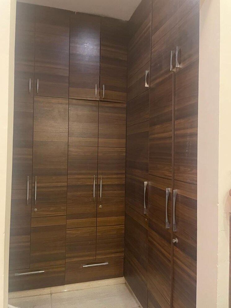 Bathroom, dlf-atria 3 Bedroom 300 Sq.Yd. Builder Floor In Dlf Phase ii Gurgaon 8807585