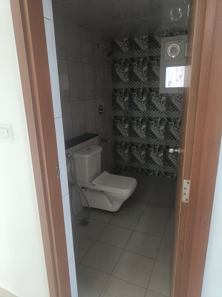 Bathroom, prestige-finsbury-park-hyde 3 Bedroom 1277 Sq.Ft. Apartment In Bagaluru Bangalore 8807519