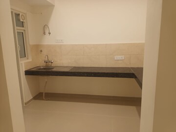 Furnished Amenities in 3 BHK Apartment at Gomti Nagar – for Rent