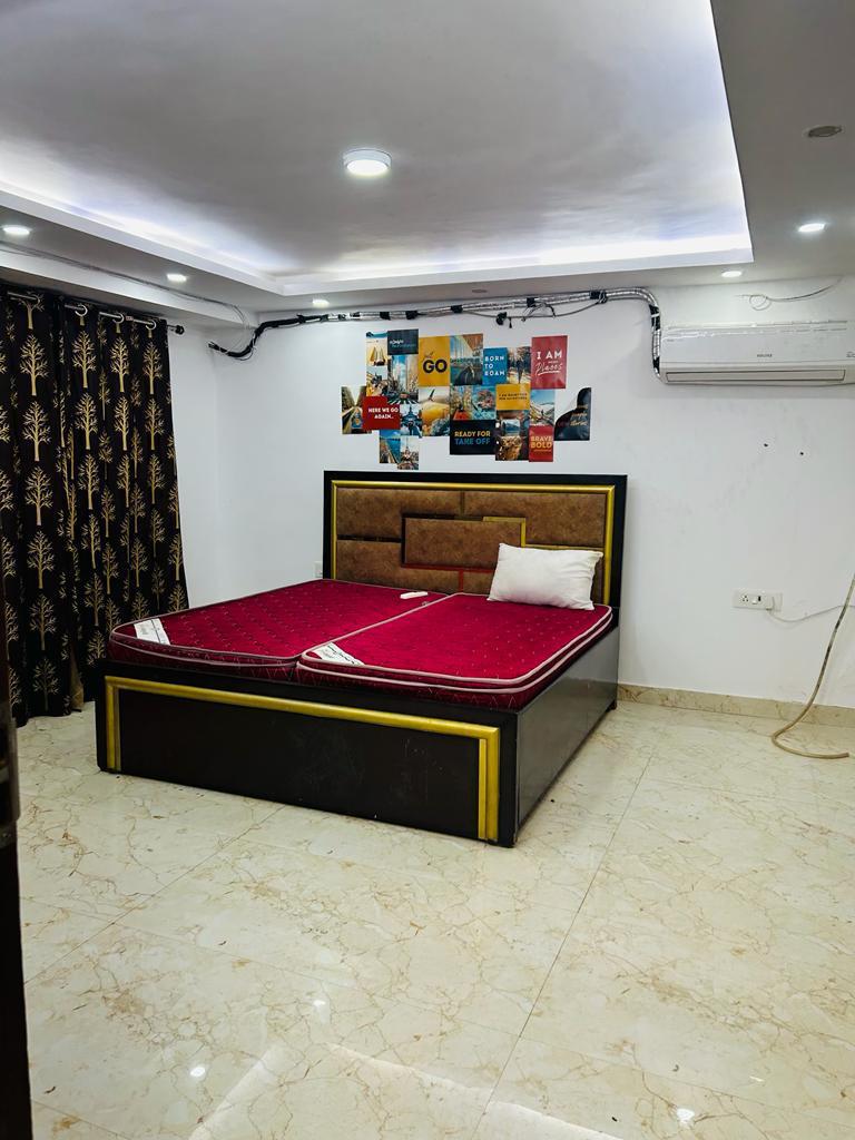 1 BHK Builder Floor For Rent in Paryavaran Complex
