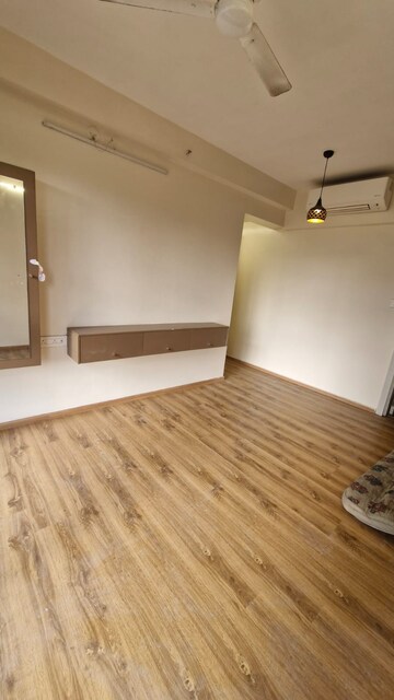 2 BHK Apartment For Rent in Concrete Sai Samast, Chembur