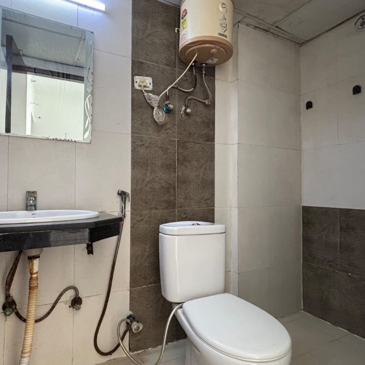 Bathroom, nimbus-the-hyde-park 3 Bedroom 1320 Sq.Ft. Apartment In Sector 78 Noida 8807709