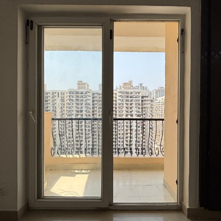 Room, nimbus-the-hyde-park 3 Bedroom 1320 Sq.Ft. Apartment In Sector 78 Noida 8807709