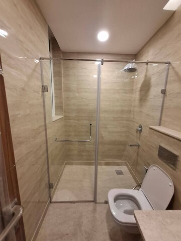 Bathroom in 3 BHK Builder Floor at Ambience Creacions, Sector 22 – for Rent