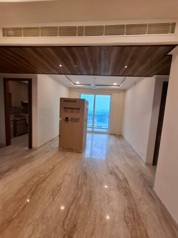 Bedroom in 3 BHK Builder Floor at Ambience Creacions, Sector 22 – for Rent