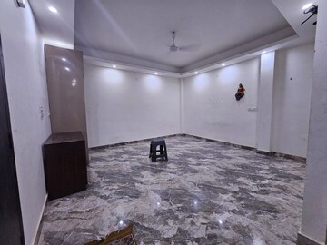 Room in 1 BHK Builder Floor at Neb Sarai – for Rent