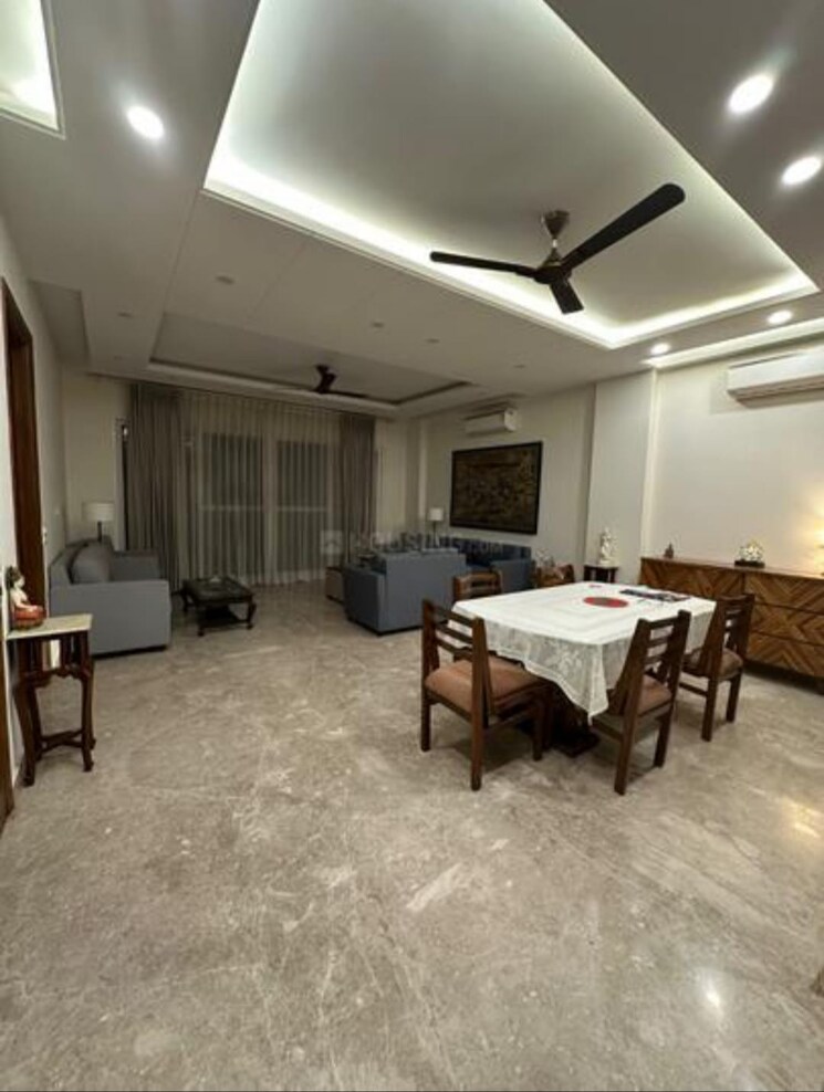 Room, saket 4 Bedroom 3000 Sq.Ft. Builder Floor In Saket Delhi 8807725
