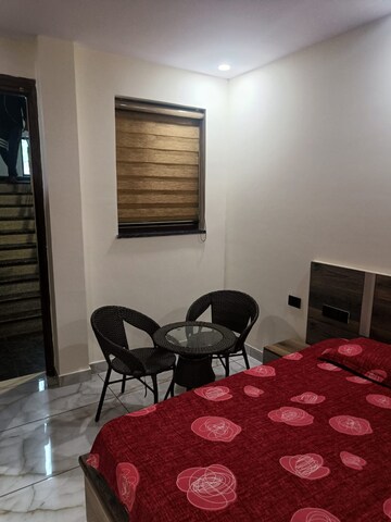 Living Room in Studio Independent House at Sector 55 – for Rent