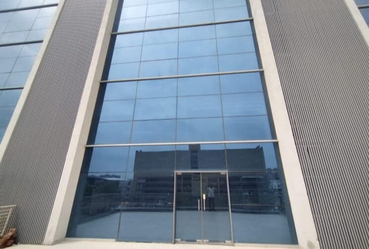 undefined, science city Commercial Office Space 2600 Sq.Ft. In Science City Ahmedabad 8807733