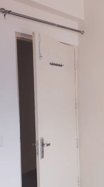 Furnished Amenities in 3 BHK Apartment at Eros Sampoornam, Sector 2 Greater Noida – for Rent