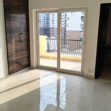 Room in 3 BHK Apartment at Nimbus The Hyde park, Sector 78 – for Sale