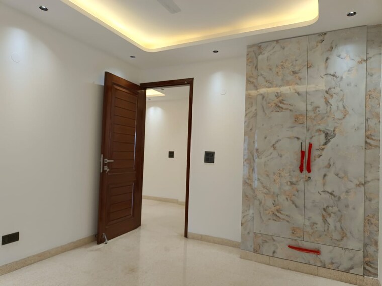 Room, saket 3 Bedroom 2000 Sq.Ft. Builder Floor In Saket Delhi 8807800