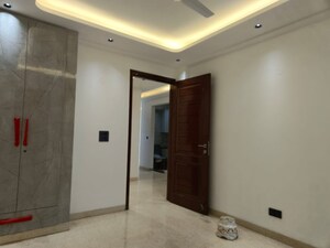 Room in 3 BHK Builder Floor at Saket – for Sale