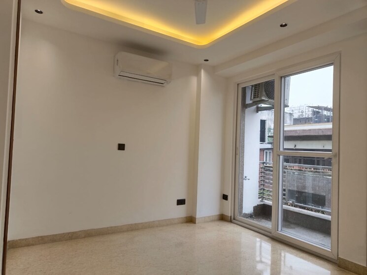 Room, saket 3 Bedroom 2000 Sq.Ft. Builder Floor In Saket Delhi 8807800