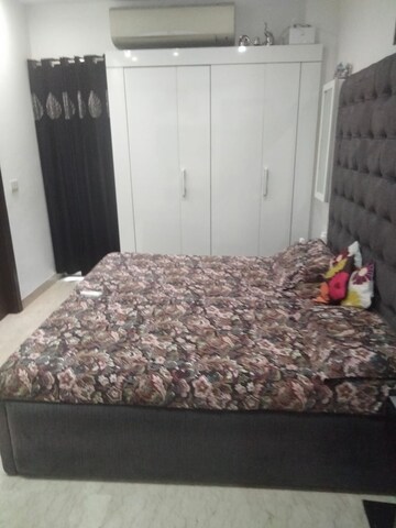 Bedroom in 3 BHK Builder Floor at Safdarjung Enclave – for Rent