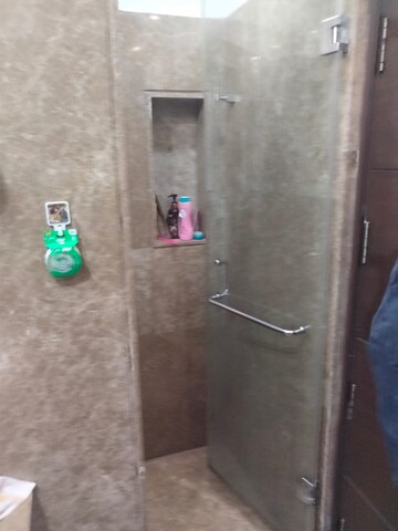 Furnished Amenities in 3 BHK Builder Floor at Safdarjung Enclave – for Rent