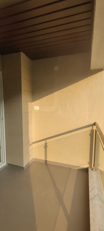 Furnished Amenities in 2.5 BHK Apartment at Pride Platinum, Baner – for Rent