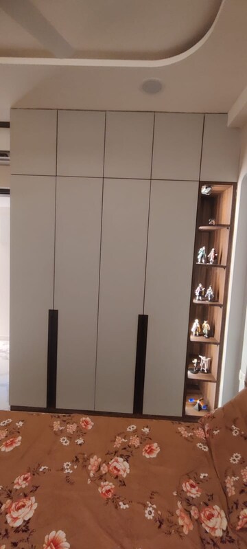 Furnished Amenities in 2.5 BHK Apartment at Pride Platinum, Baner – for Rent