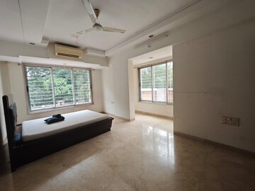 Room in 3 BHK Apartment at Sai Shrushti Chembur, Chembur – for Rent