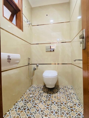 Bathroom in 2 BHK Builder Floor at Neb Sarai – for Rent