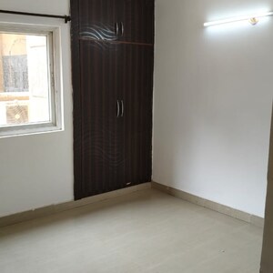 Room in 3 BHK Apartment at Supertech Cape Town, Sector 74 – for Sale