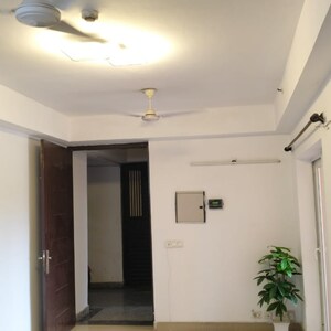 Room in 3 BHK Apartment at Supertech Cape Town, Sector 74 – for Sale