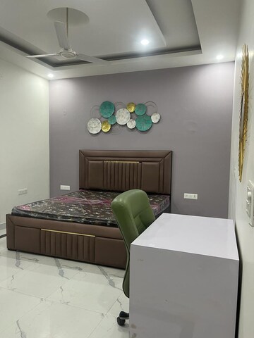 Bedroom in 4 BHK Builder Floor at Sushant Lok 2, Sector 57 – for Rent