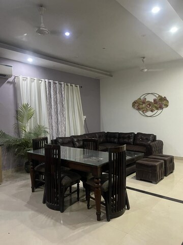 Gym in 4 BHK Builder Floor at Sushant Lok 2, Sector 57 – for Rent