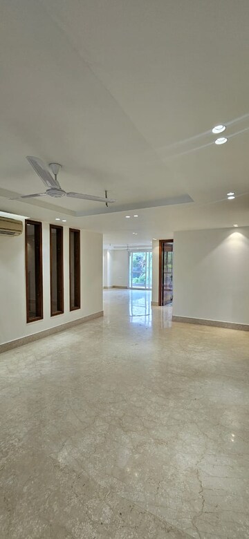 Room in 4 BHK Builder Floor at BP Homes, Sector 85 – for Sale