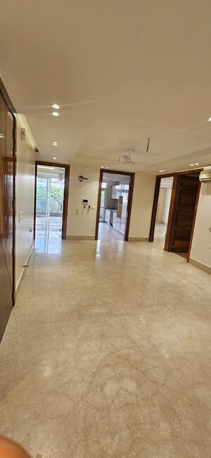 Room in 4 BHK Builder Floor at BP Homes, Sector 85 – for Sale