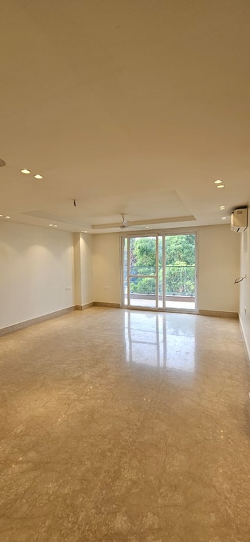 Room in 4 BHK Builder Floor at BP Homes, Sector 85 – for Sale