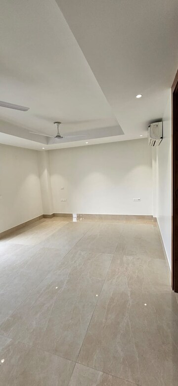 Room in 4 BHK Builder Floor at BP Homes, Sector 85 – for Sale