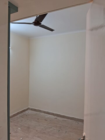 3 BHK Apartment For Rent in Gaur City 2 - 16th Avenue, Sector 16c Greater Noida