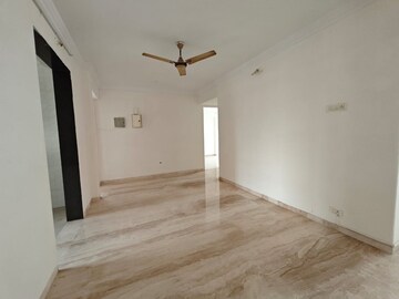 Room in 3 BHK Apartment at Safal Heights, Chembur – for Rent