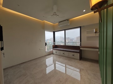Room in 3 BHK Apartment at SKG Mumbadevi, Chembur – for Rent