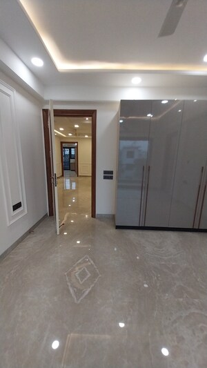 Furnished Amenities in 5 BHK Builder Floor at BP Homes, Sector 85 – for Sale