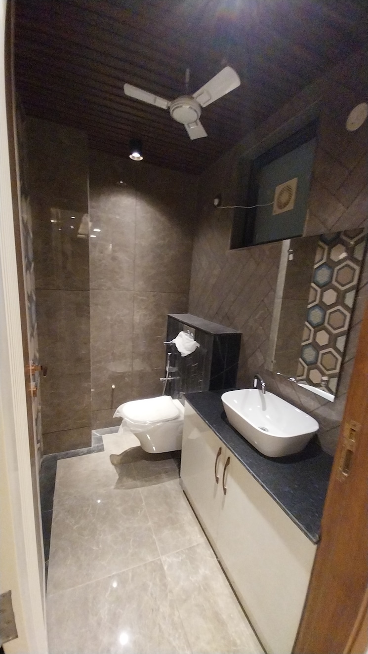 Kitchen, bp-homes 5 Bedroom 3000 Sq.Ft. Builder Floor In Sector 85 Faridabad 8808006