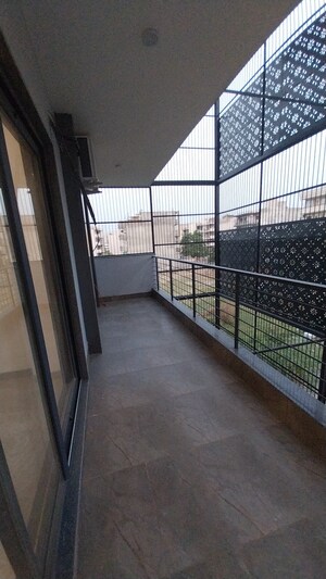 Balcony in 5 BHK Builder Floor at BP Homes, Sector 85 – for Sale