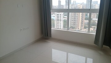 Room in 1 BHK Apartment at Wadhwa Pristine, Matunga West – for Sale