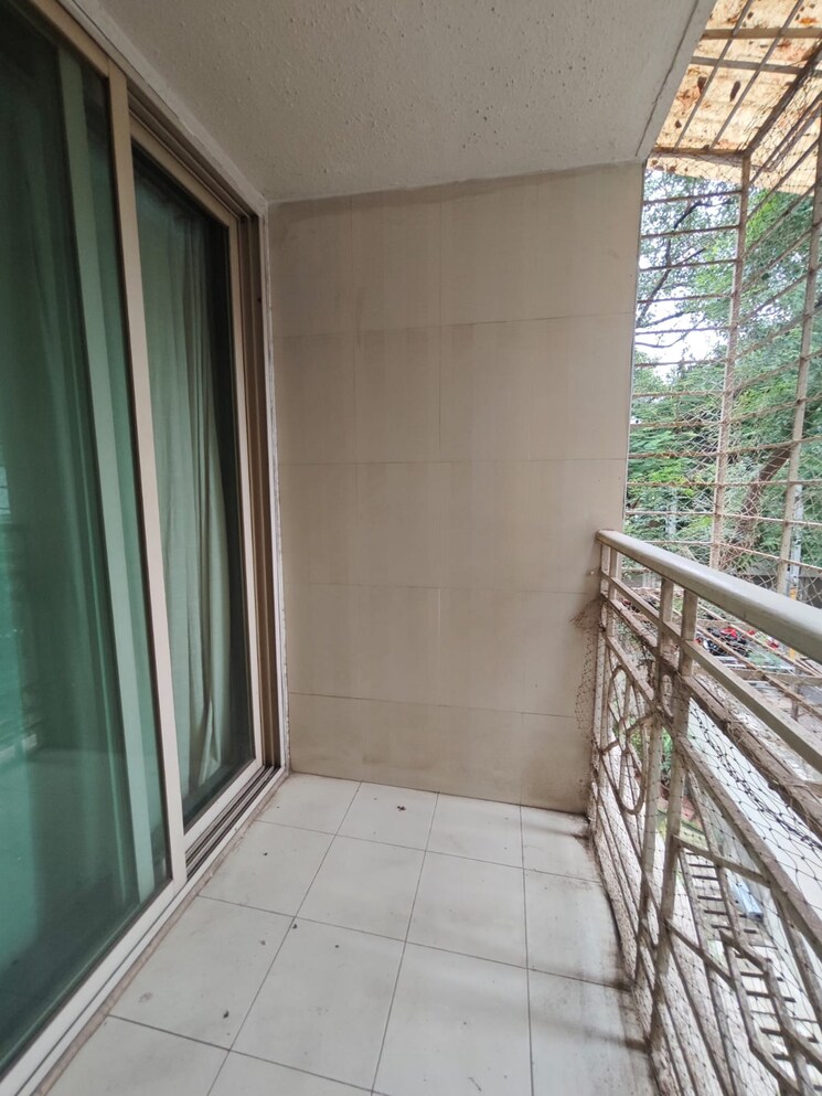 Balcony, emerald-building 3 Bedroom 1200 Sq.Ft. Apartment In Chembur Mumbai 8807999