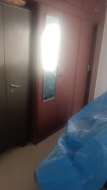 Room in 3 BHK Builder Floor at Sanjay Nagar – for Sale
