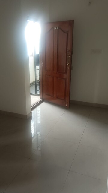 Room in 3 BHK Builder Floor at Sanjay Nagar – for Sale