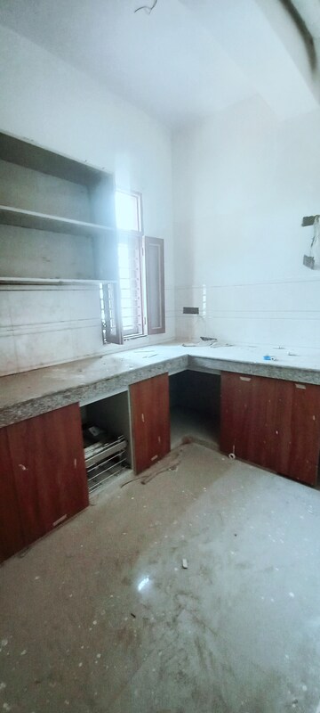 Kitchen in 1.5 BHK Builder Floor at Sector 23a – for Rent