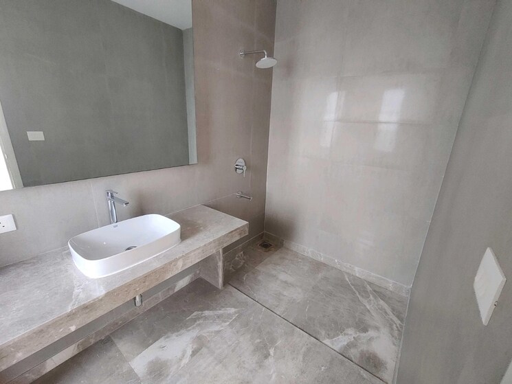 Bathroom, indiabulls-sky-forest 3 Bedroom 1571 Sq.Ft. Apartment In Lower Parel Mumbai 8808120