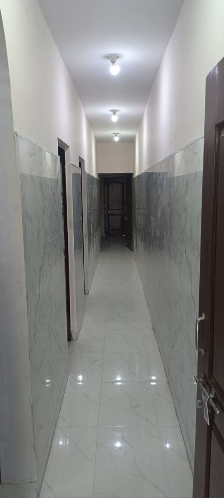 undefined, malviya nagar 2 Bedroom 100 Sq.Yd. Builder Floor In Malviya Nagar Delhi 8808208