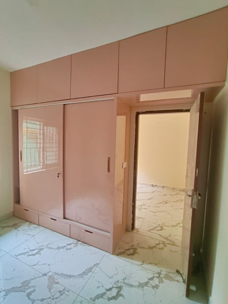 Room, indiranagar 2 Bedroom 700 Sq.Ft. Apartment In Indiranagar Bangalore 8808194